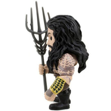Load image into Gallery viewer, DC Comics Die-Cast AQUAMAN Figure, 4" VAULTED